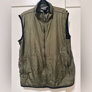 Nike Men's Khaki Green Vest
